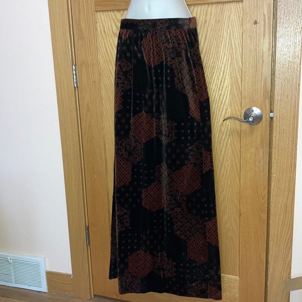🛼Vintage velvet maxi skirt🛼